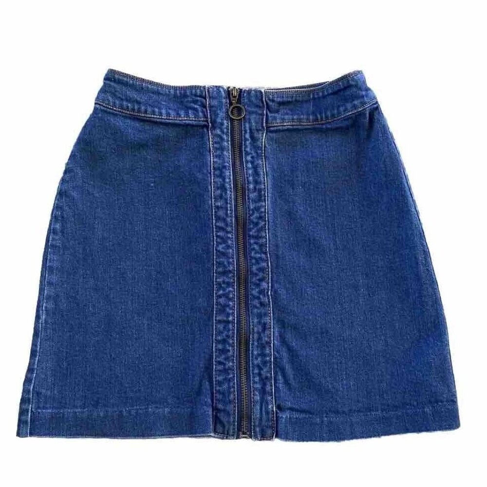 H & M Denim Skirt Women's Size 6 Dark Wash Blue Front Zipper Mini Ladies Y2K